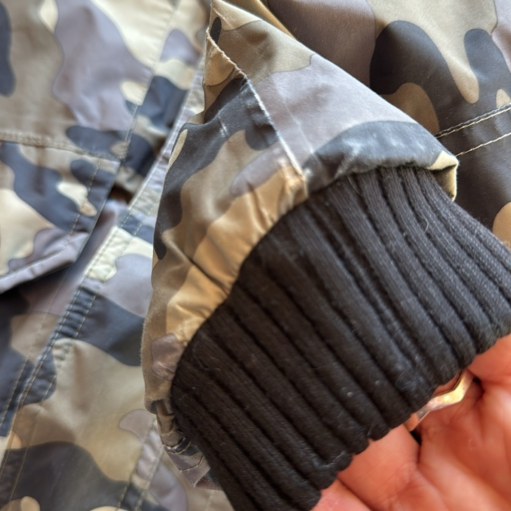 The North Face boys heavy weight jacket - Picture 4 of 6